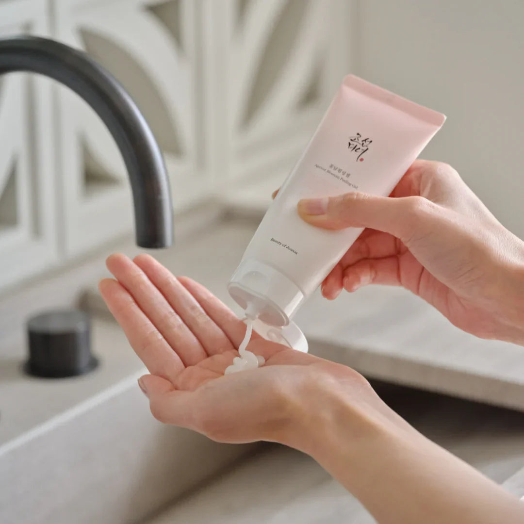 Apricot Blossom Peeling Gel.