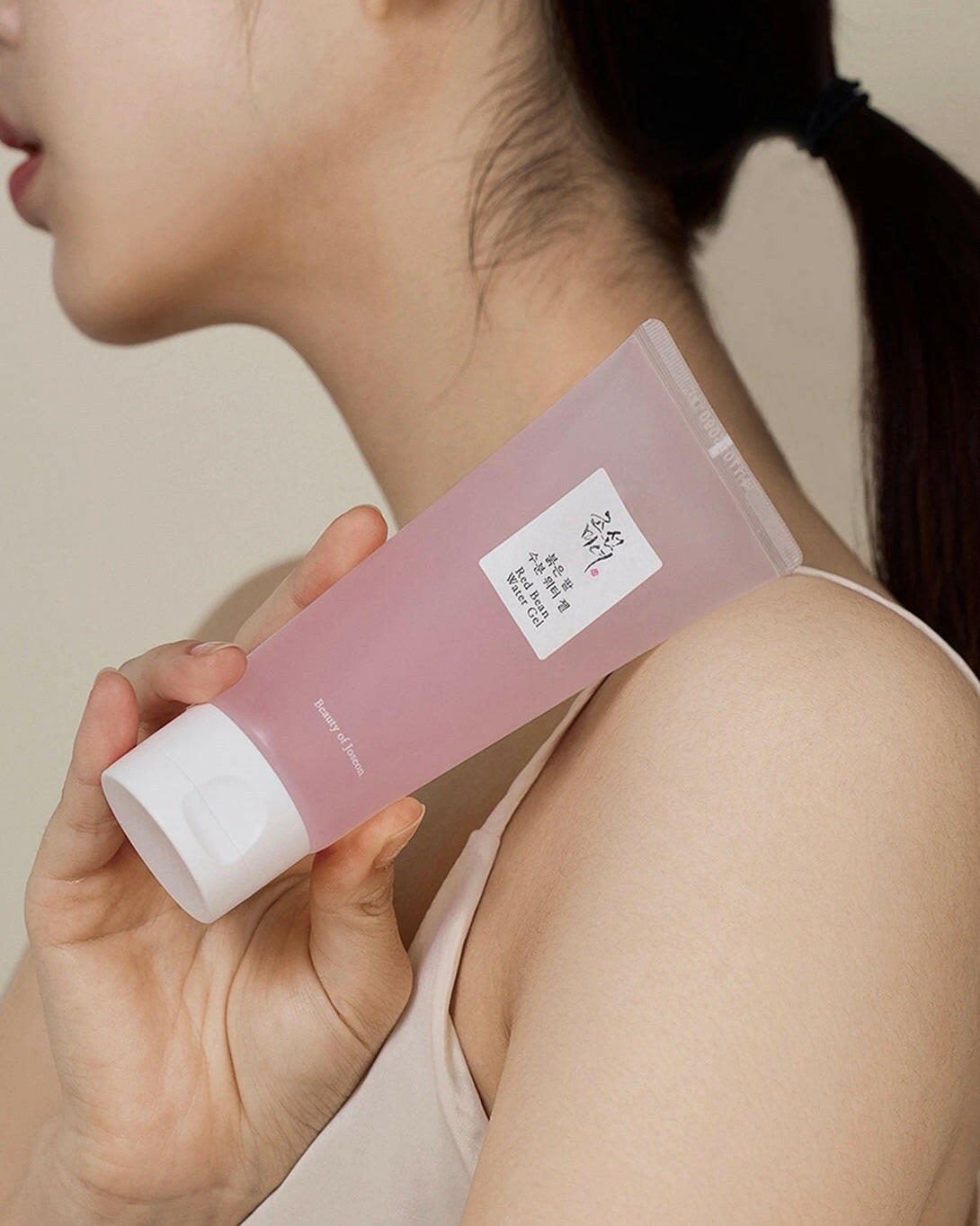Red bean water gel.