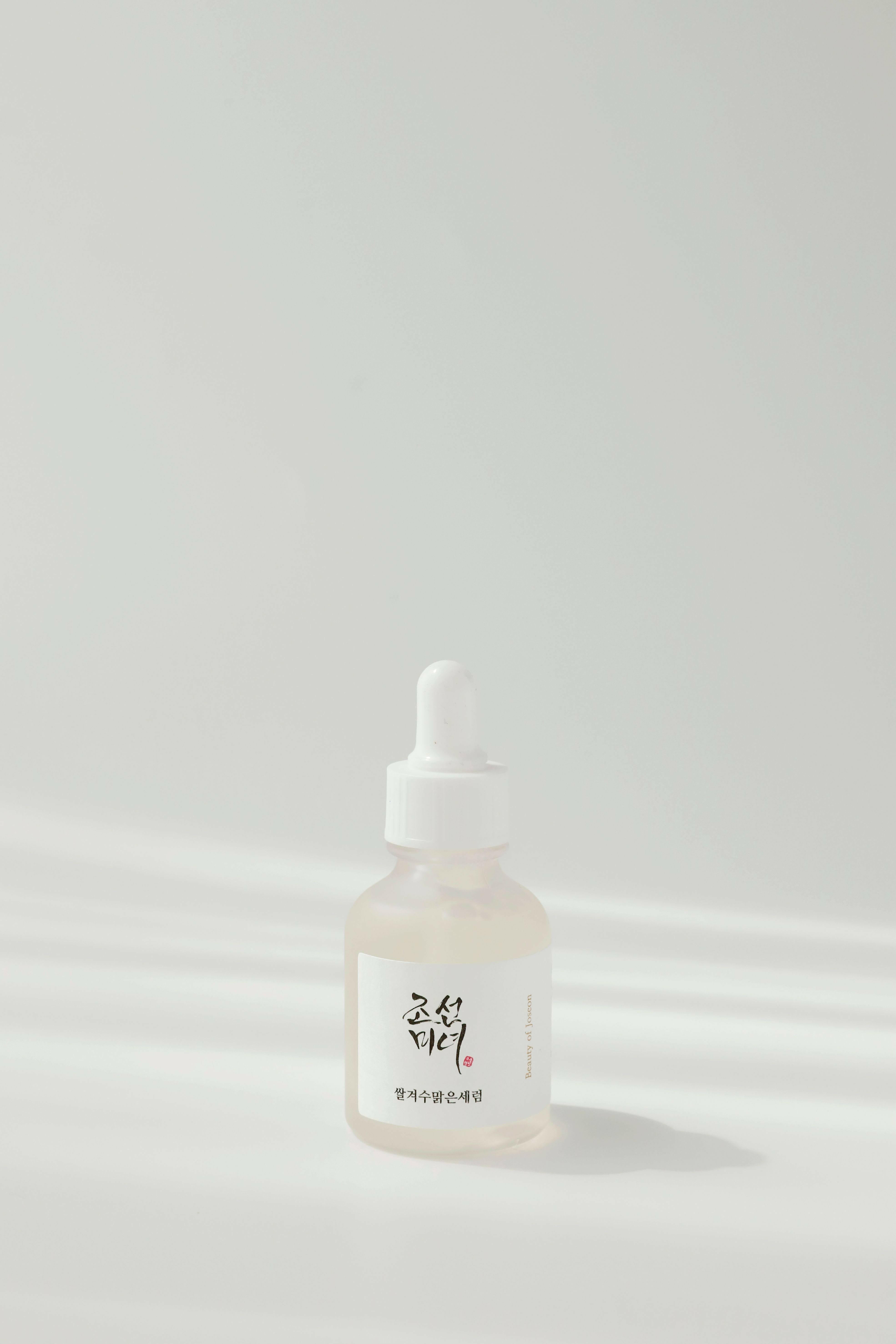 Glow Deep Serum Rice and Alpha-Arbutin.