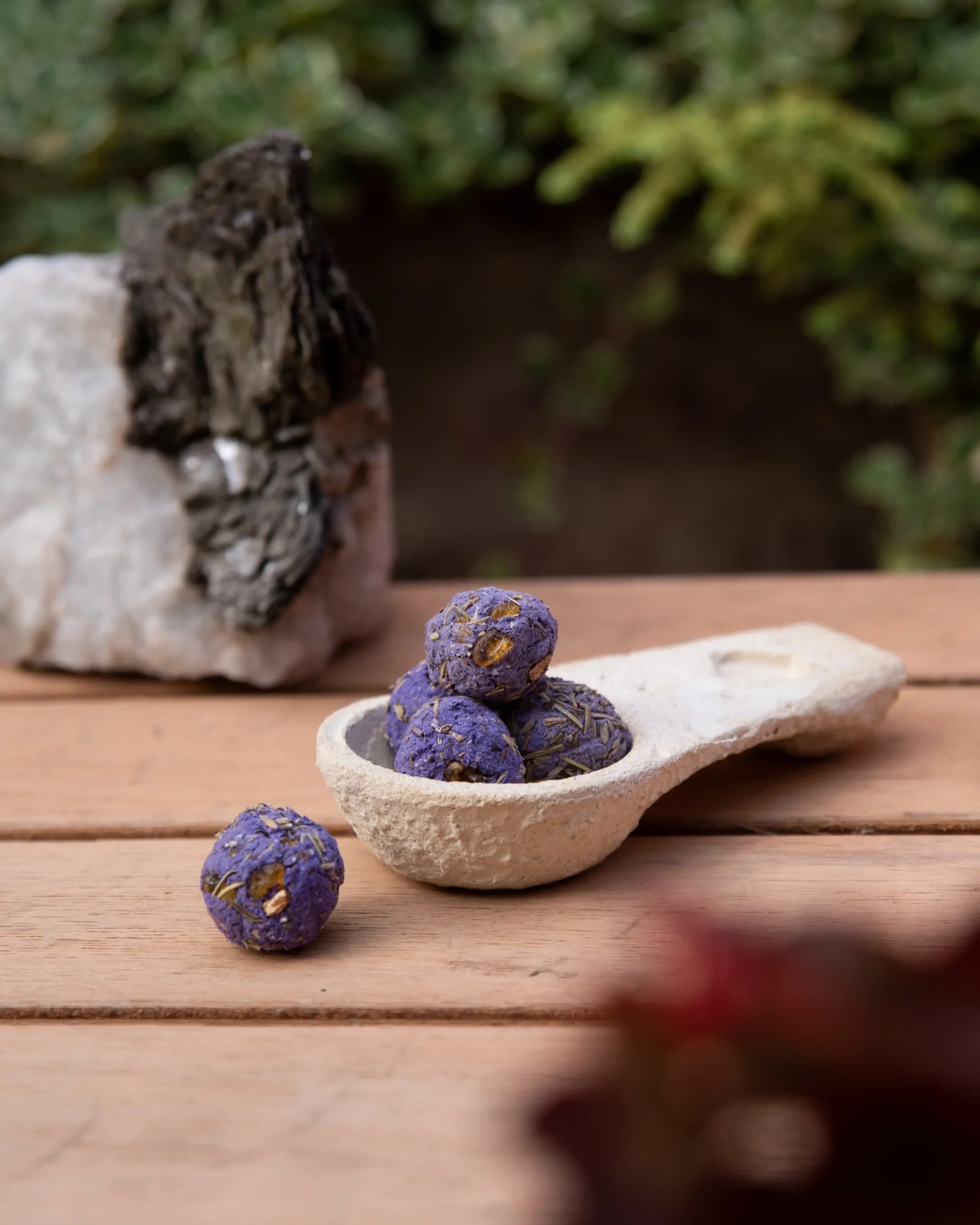 Sahumador de Cemento Colores · Sagrada Madre